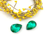 Glass Emerald Green Teardrop Pendant | Fashion Jewellery Outlet | Fashion Jewellery Outlet