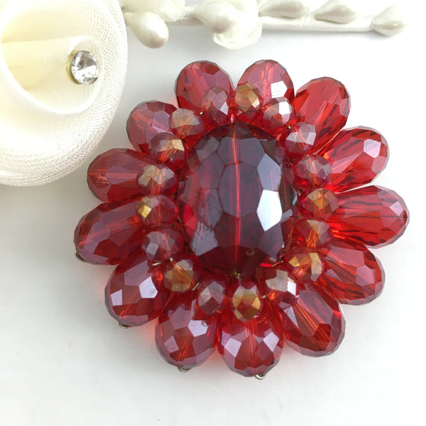 Flower Shape Burgundy Glass Bead Brooch Pin | Fashion Jewellery Outlet | Fashion Jewellery Outlet