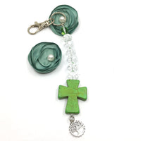 Green Howlite Keychain with Charm | Fashion Jewellery Outlet | Fashion Jewellery Outlet