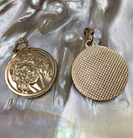Gold Brass Jesus Round Charm | Fashion Jewellery Outlet | Fashion Jewellery Outlet