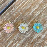 Alloy Sun flower Charm, Yoga charm, Daisy Charm  | Fashion Jewellery Outlet | Fashion Jewellery Outlet