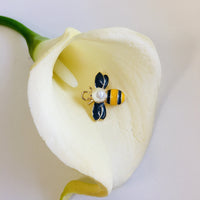  Enamel Bumble Bee Pendant | Fashion Jewellery Outlet | Fashion Jewellery Outlet